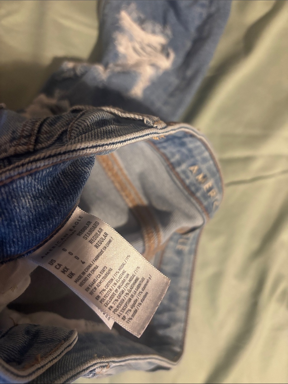 Women’s Distressed Ripped Mom Jeans - Picture 3 of 3